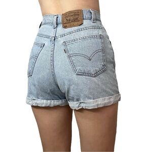Vintage Levi’s Shorts Denim Orange Tab Light Blue Cotton High Waist Size 26
